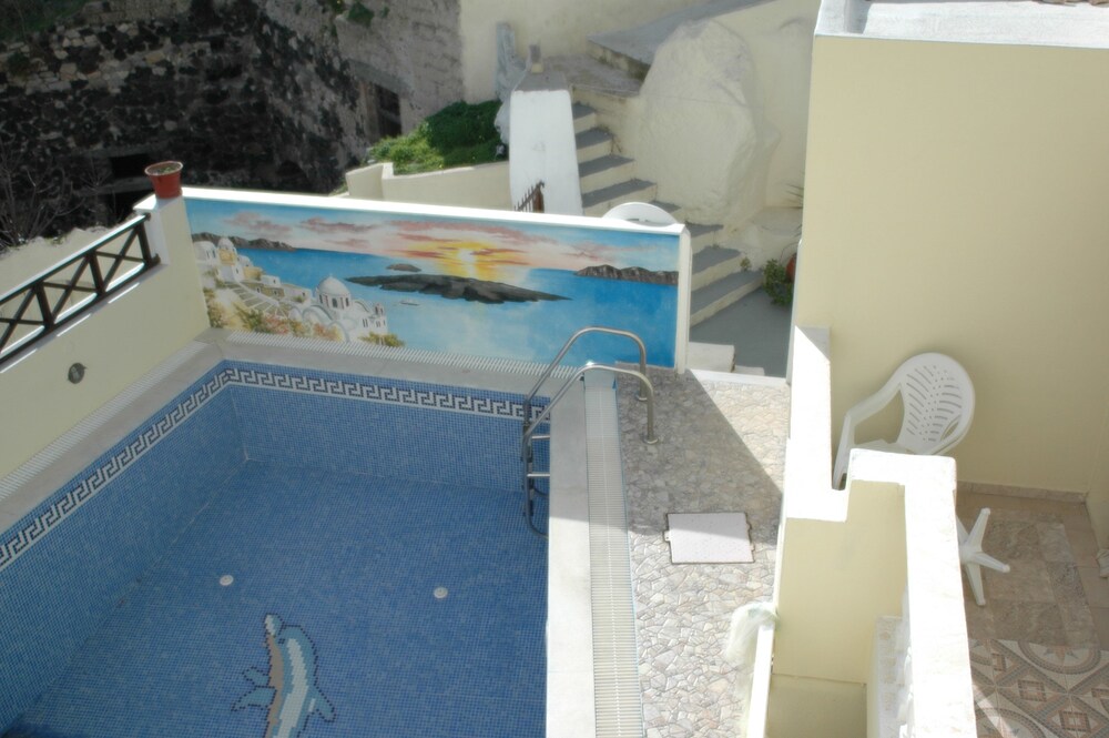 Vinas Place 27/49