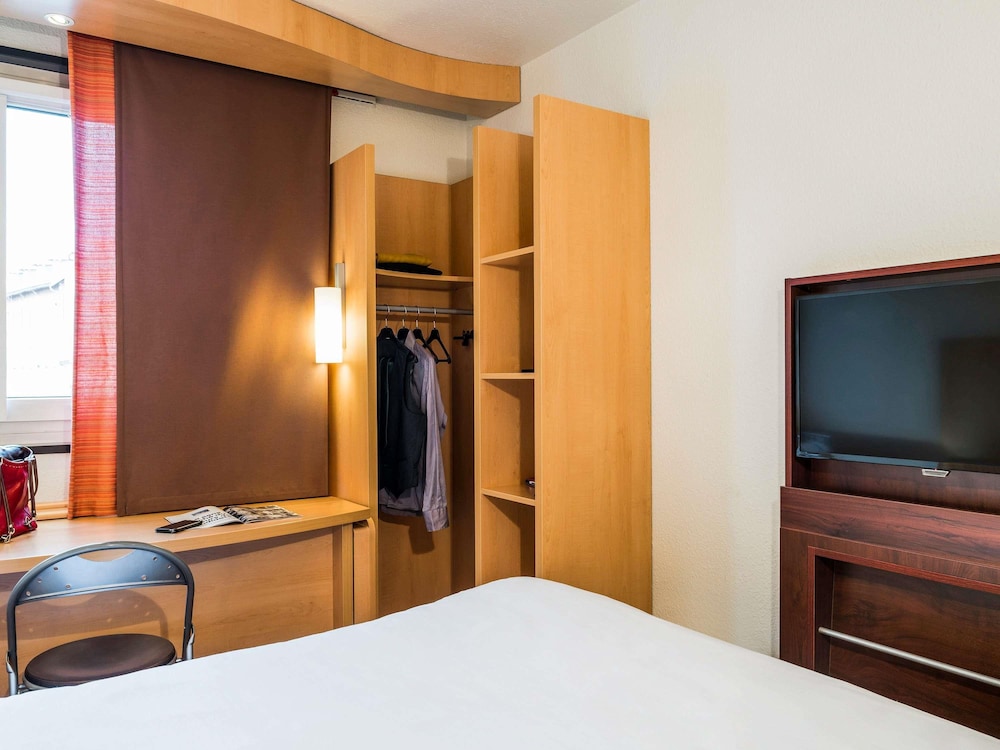 Ibis Paris Pont De Suresnes 28/58