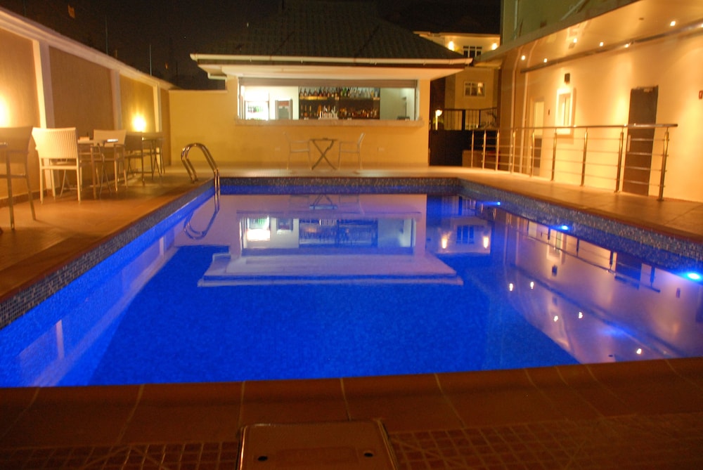 Amber Residence 20/50