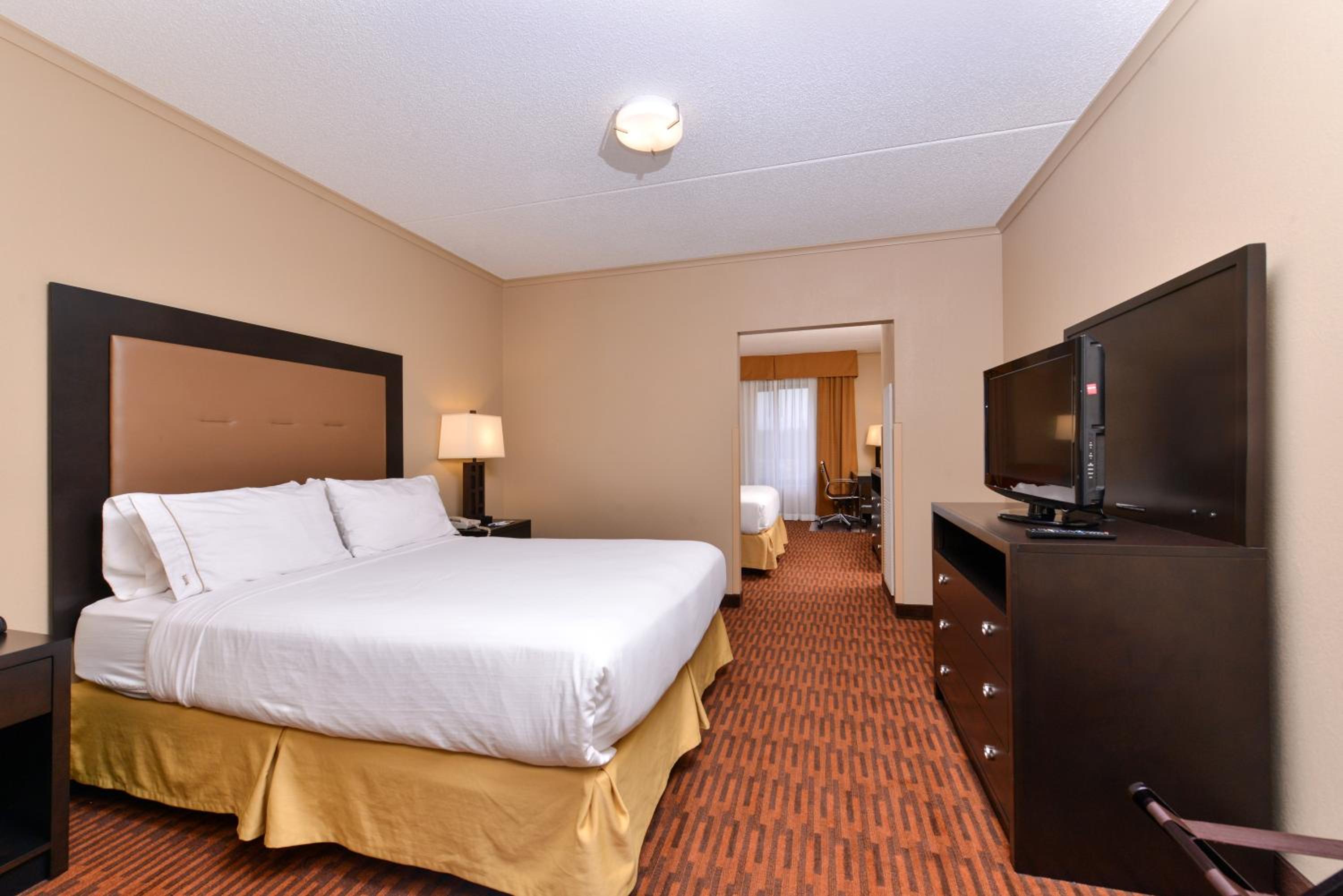جناح بسريرين بغرفة نوم واحدة، Holiday Inn Express Breezewood 2/10