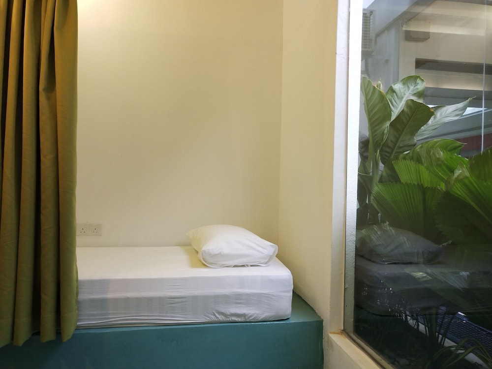 Beds In Garden Hostel Sdn Bhd 11/50