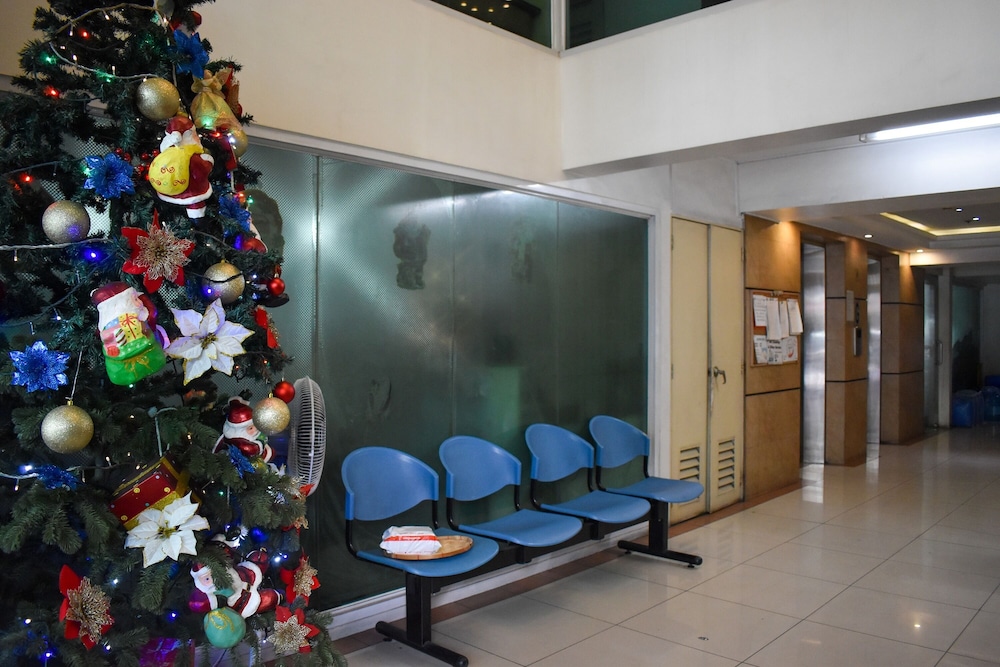 The Boni Tower by RSPL Manila City Center 58/65