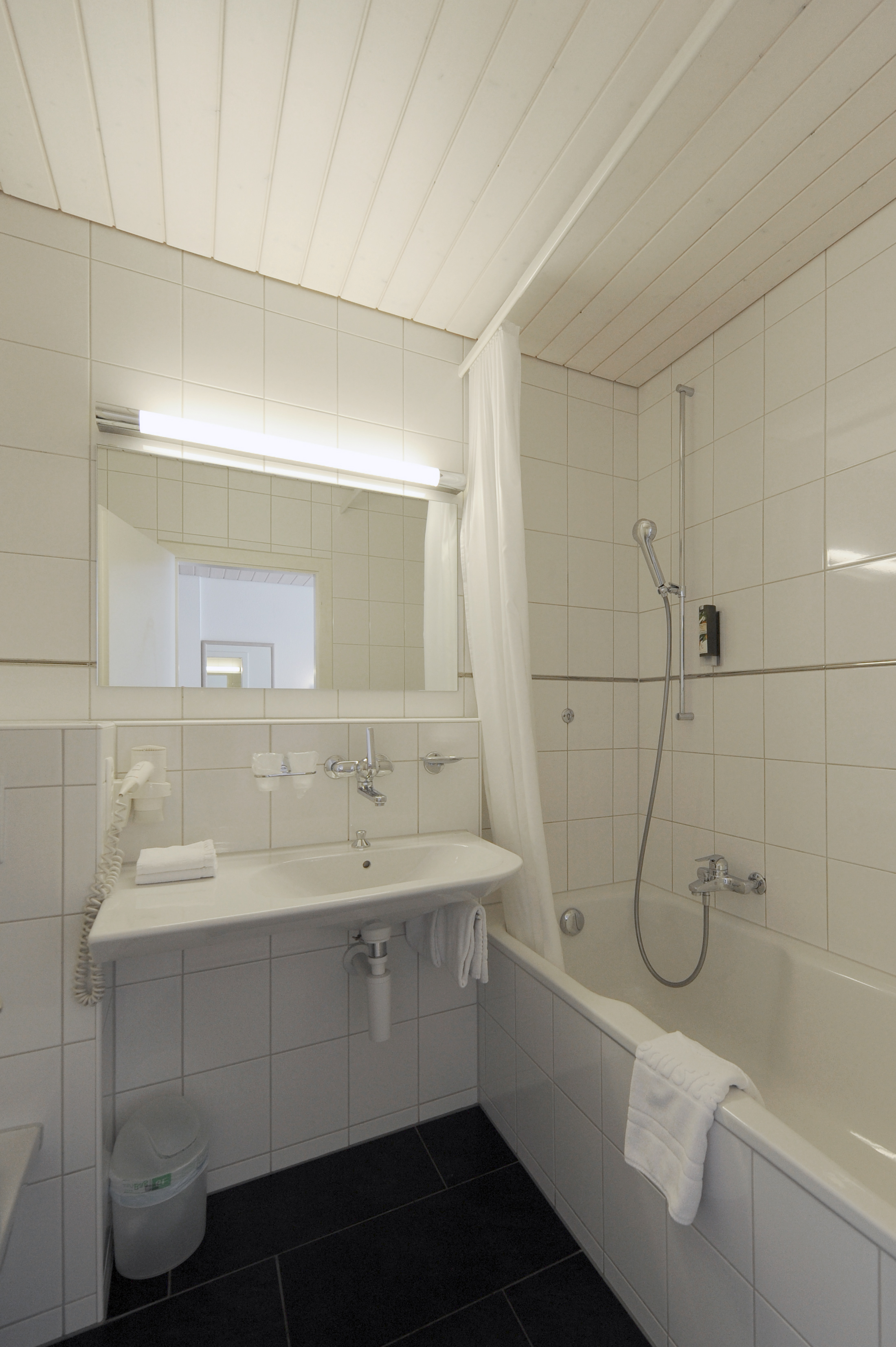 1 Bedroom, 4 People