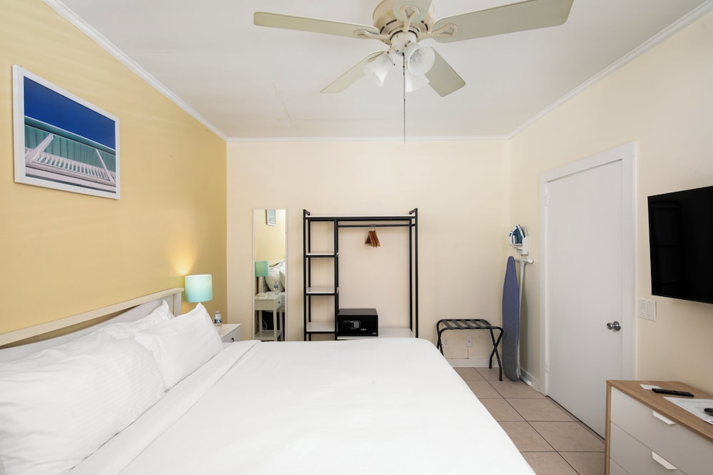 The Southernmost Inn - Adult Only 14/60