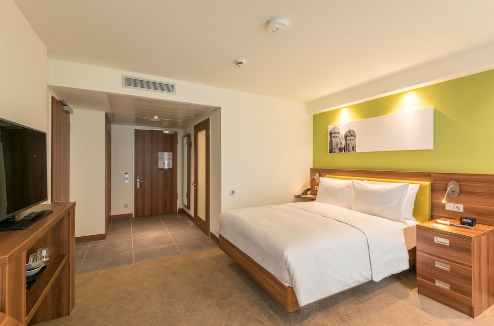 HAMPTON BY HILTON MUNICH CITY WEST 13/46