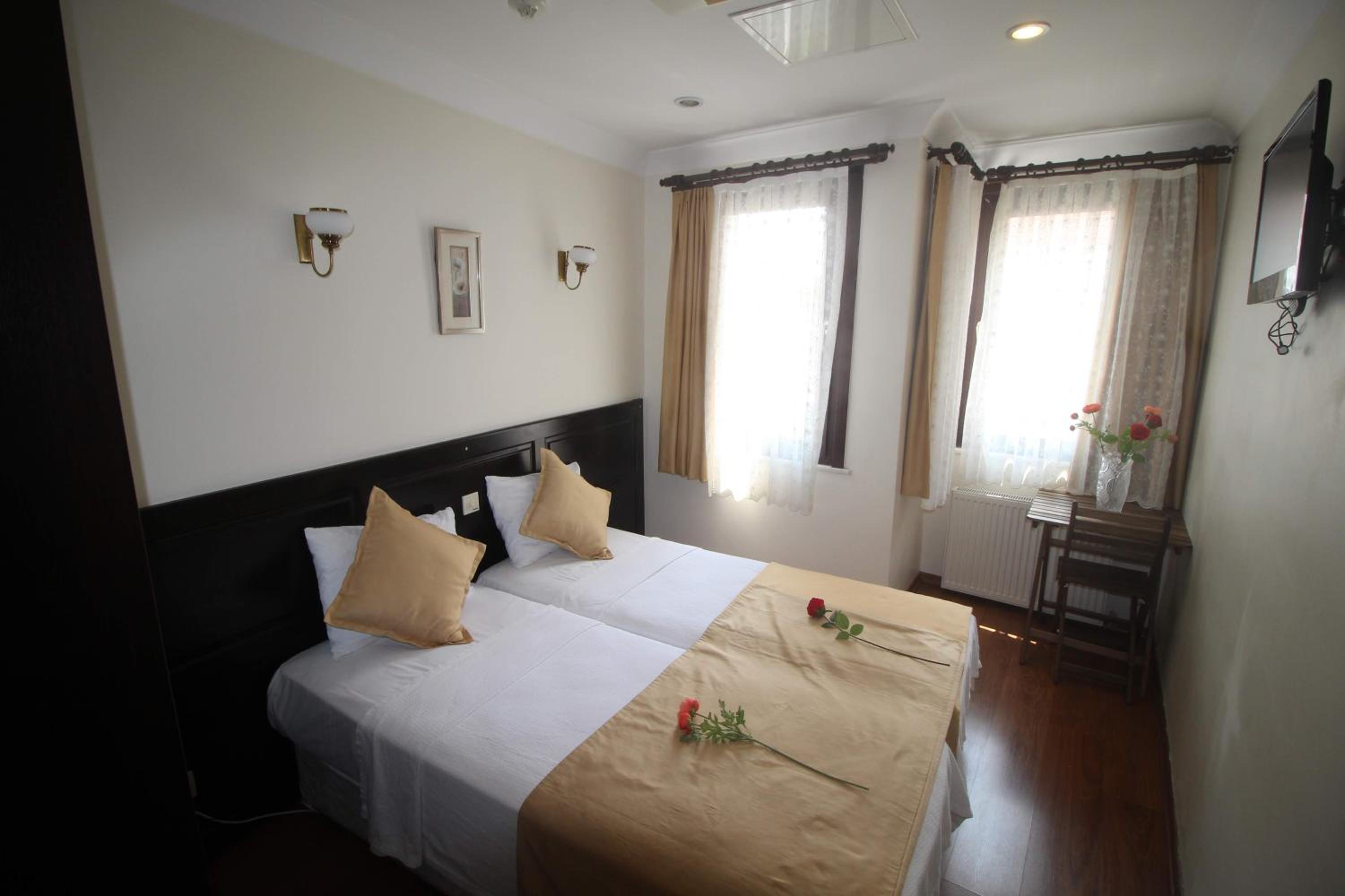 SULTANS HOTEL 16/51