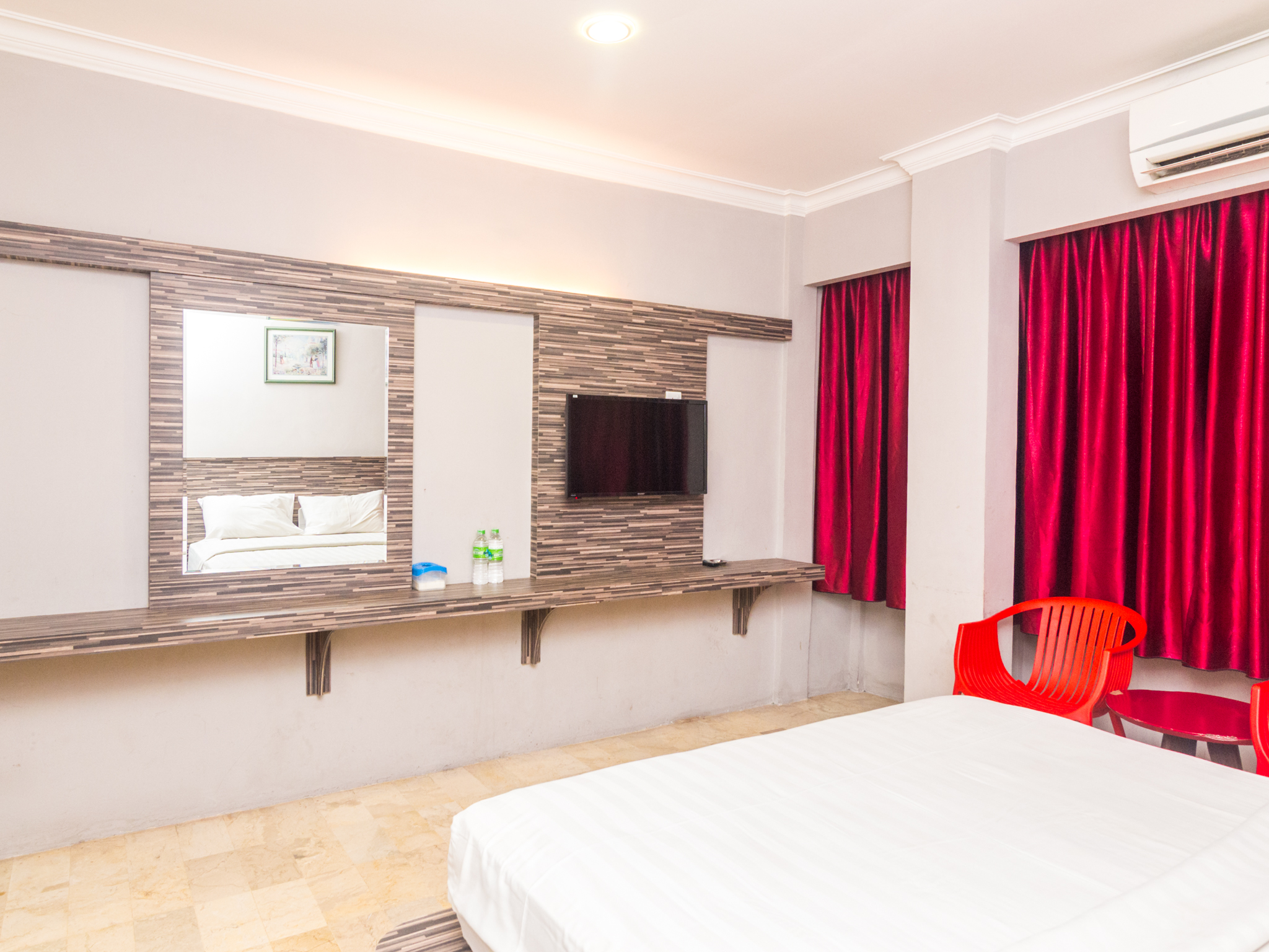 OYO 1896 Kita Hotel 22/50