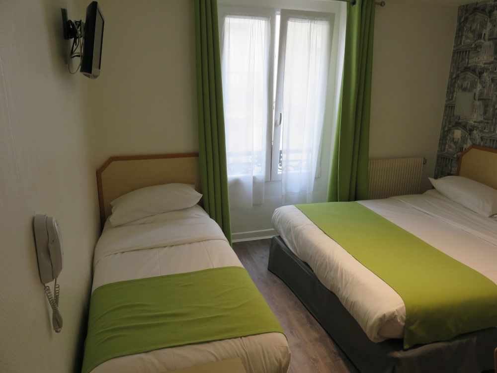 Marys Hotel Republique 13/60
