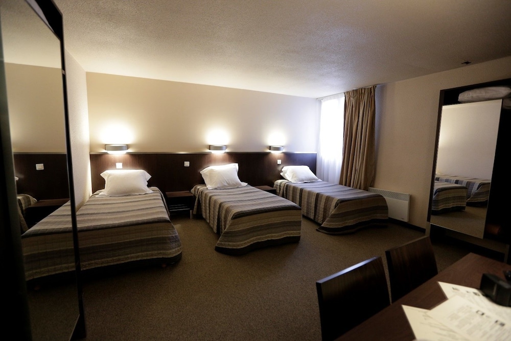 Hotel Au Petit Caporal 11/50