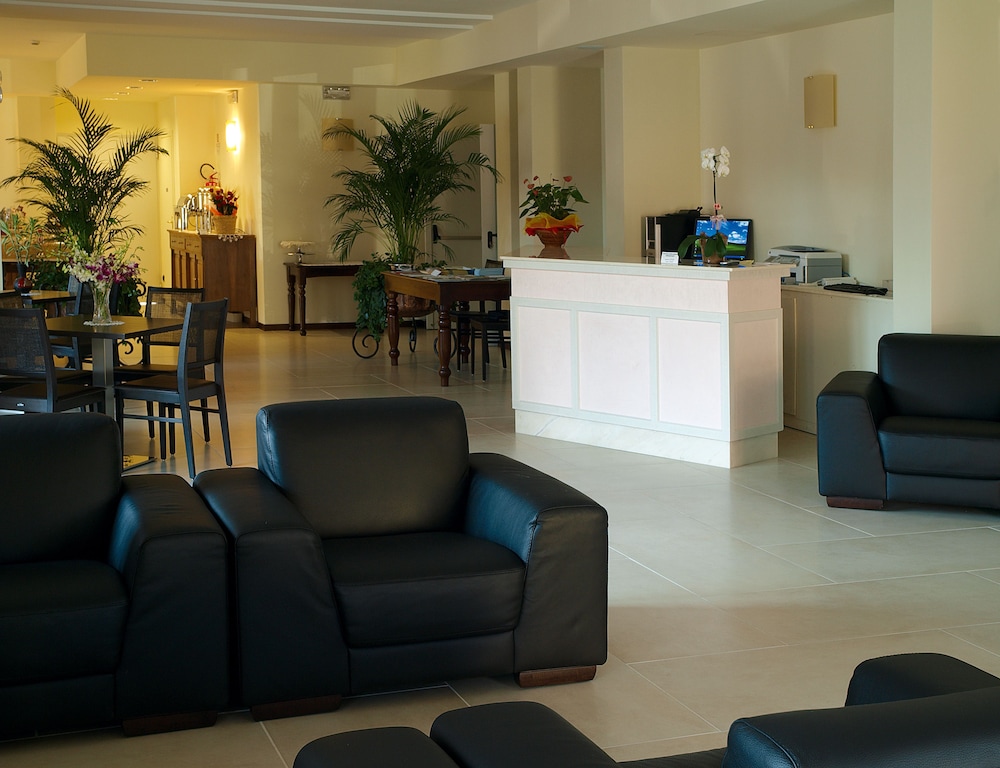International Hotel Iseo 18/24