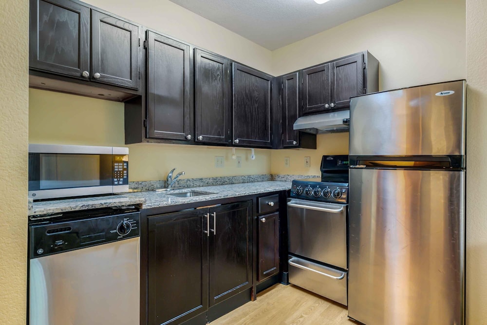 Extended Stay America Suites Chicago Elgin West Dundee 44/58