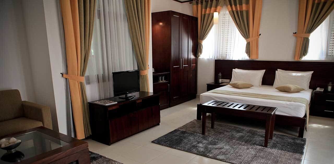 DELUXE, DOUBLE BED
