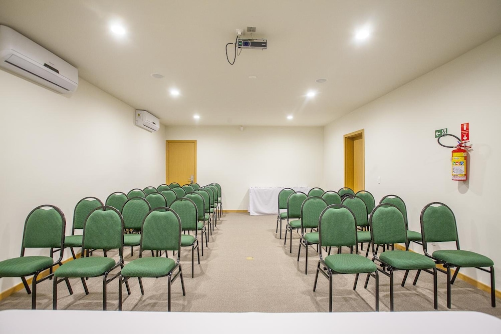 Sao Carlos Othon Suites 36/40