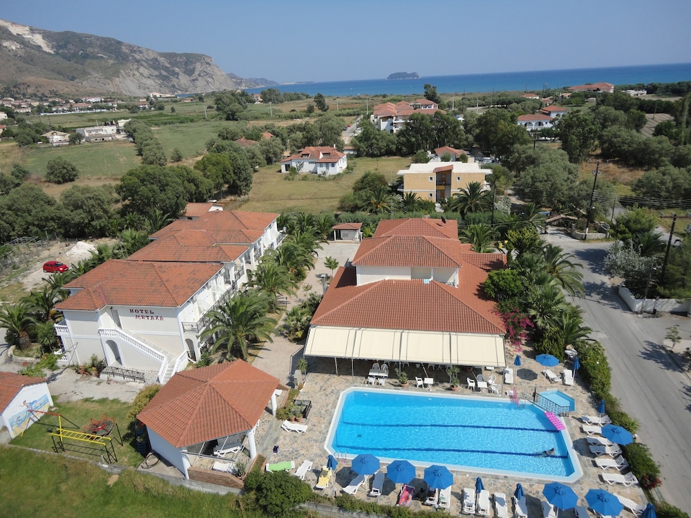 Metaxa Hotel 2/23