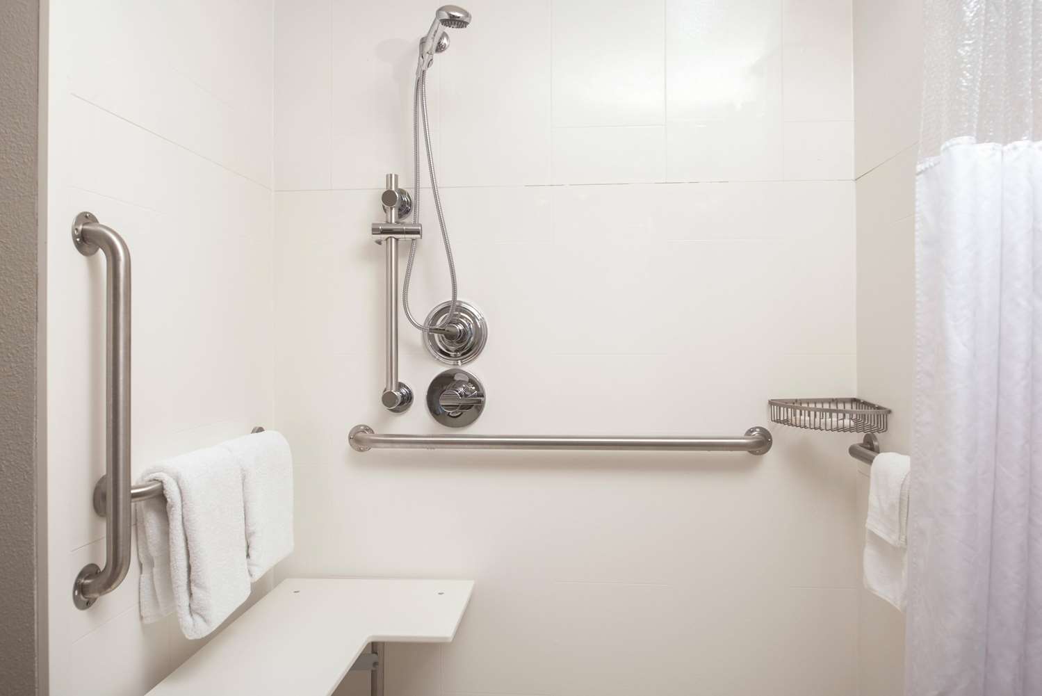La Quinta Inn & Suites by Wyndham Fairfield - Napa Valley 17/37