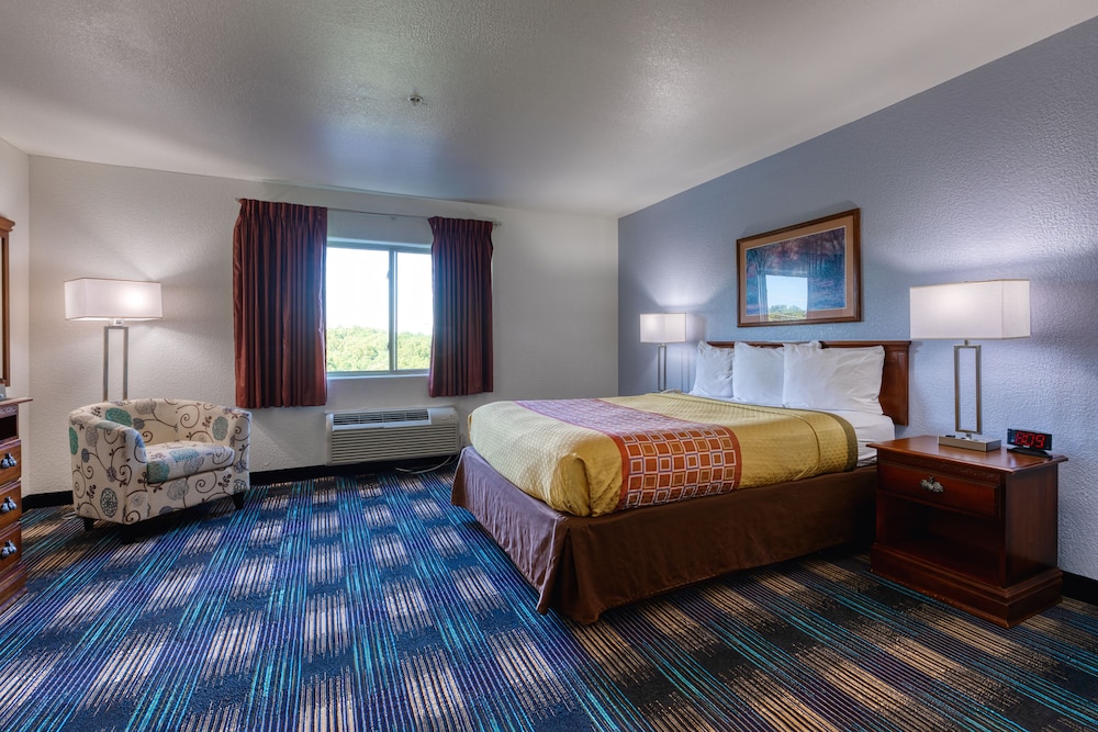 All Towne Suites 13/54