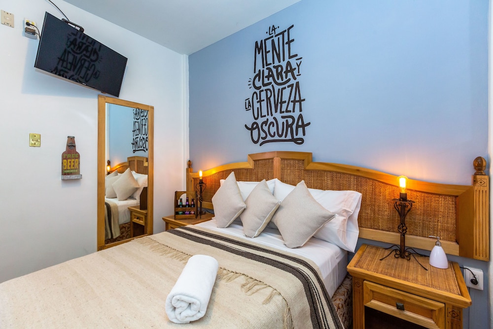 Mala Vecindad Beer Hotel 15/56