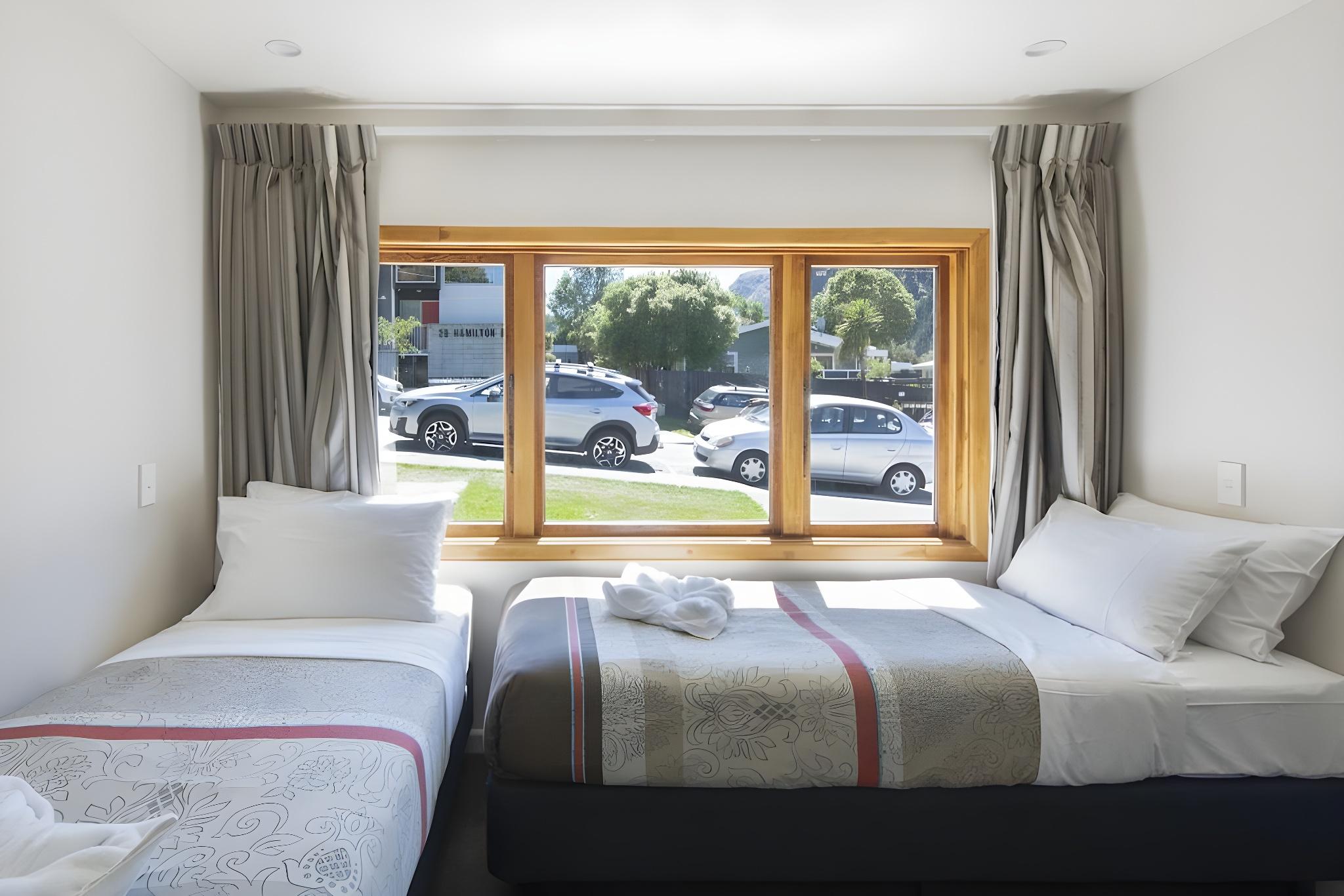 Deluxe, Cabin, Multiple Beds