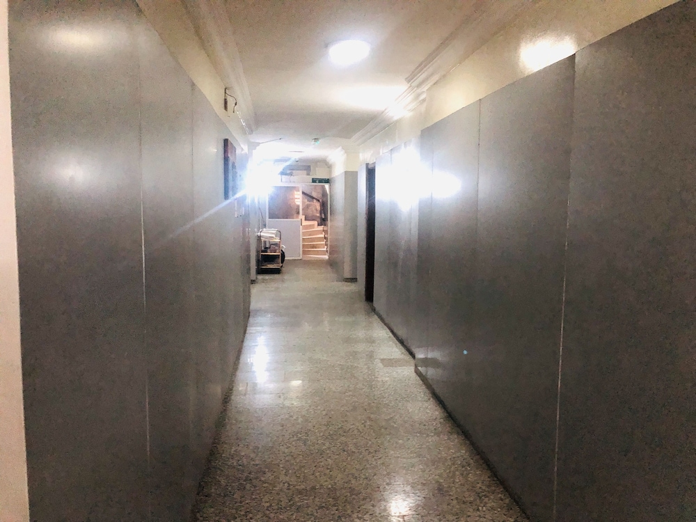 Silver Grandeur Hotel 26/31