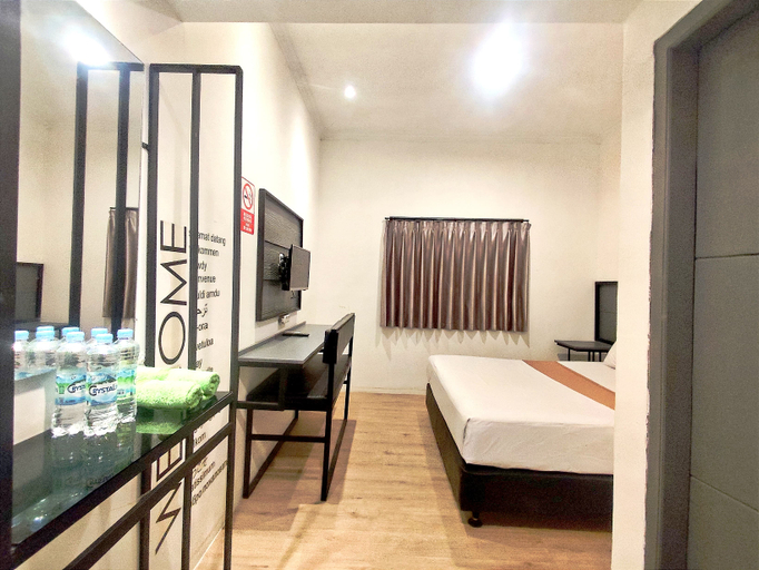 Crown Budget In Style Kediri 7/10