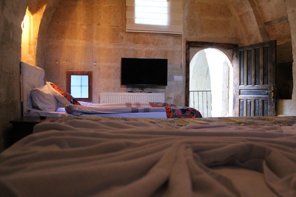 Sandik Cave Hotel 30/50