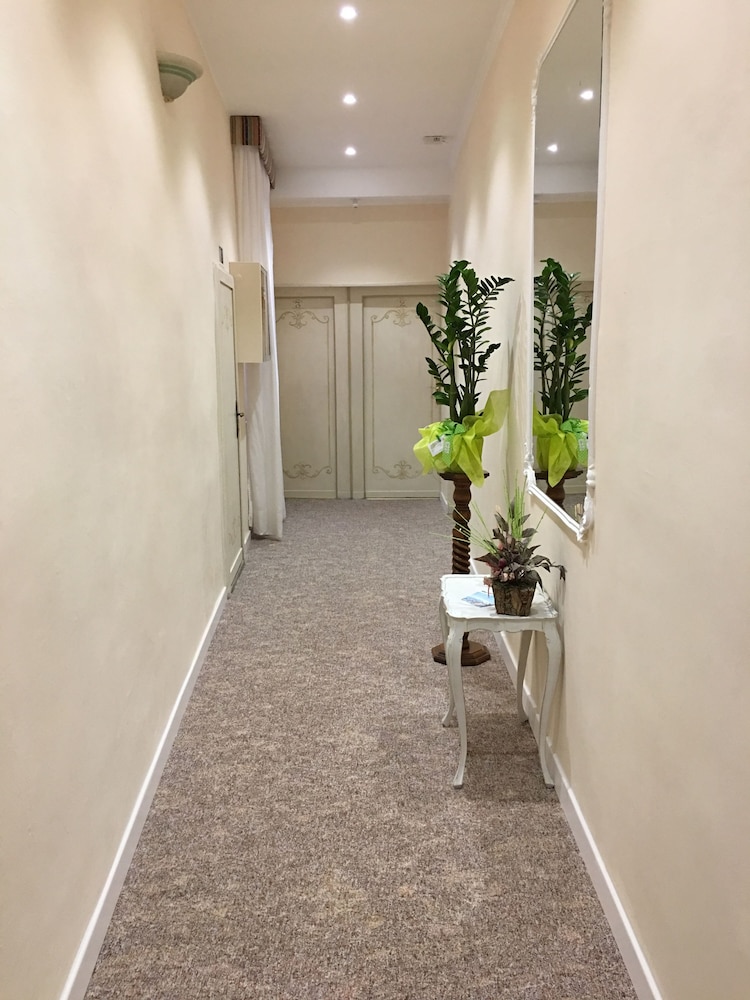 Hotel Moderno 39/50