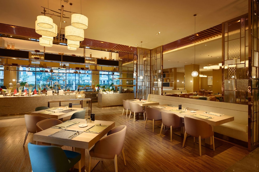 DoubleTree by Hilton Ningbo Beilun 46/58