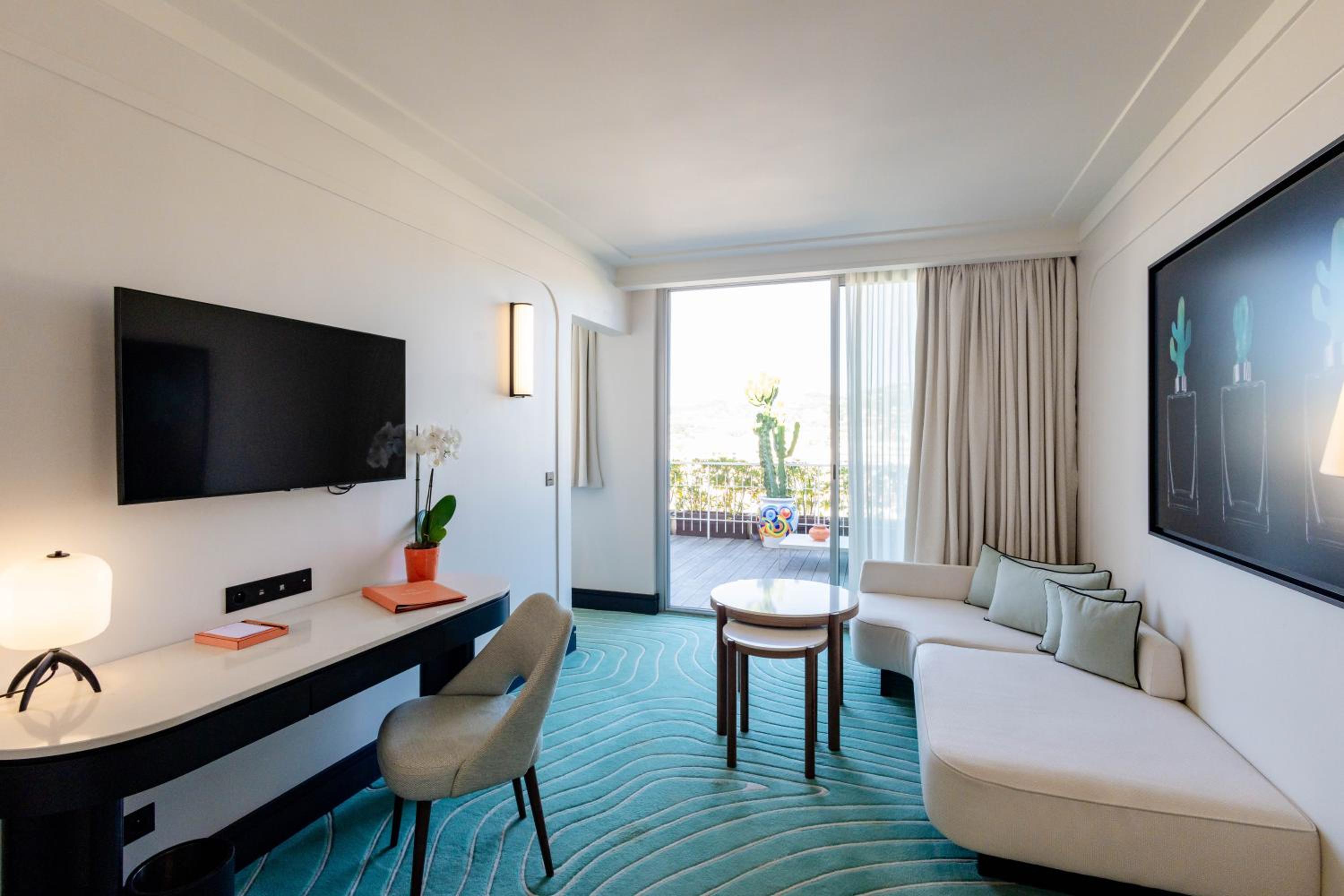 Serenity, Suite, City View, Terrace, Mondrian Cannes 5/8