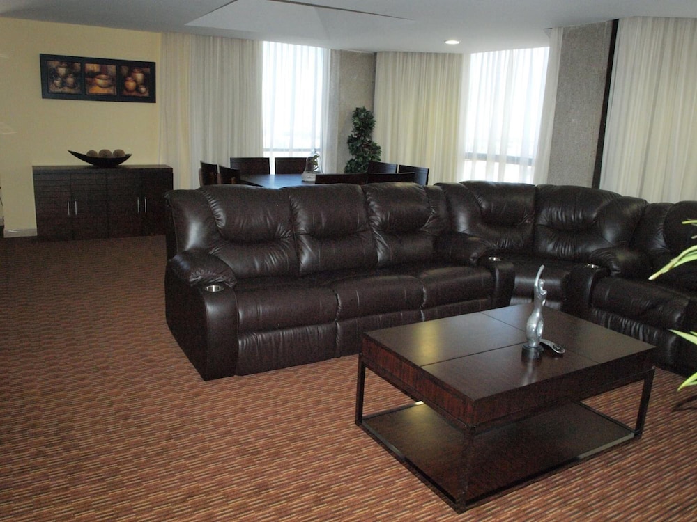 Hotel Real Plaza 49/69