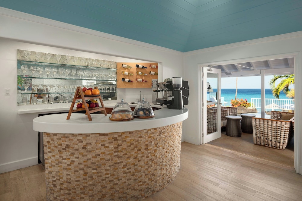 Crystal Cove by Elegant Hotels - All-Inclusive 9/50