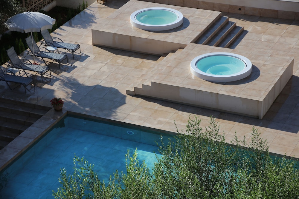 Clumba Hotel 26/50