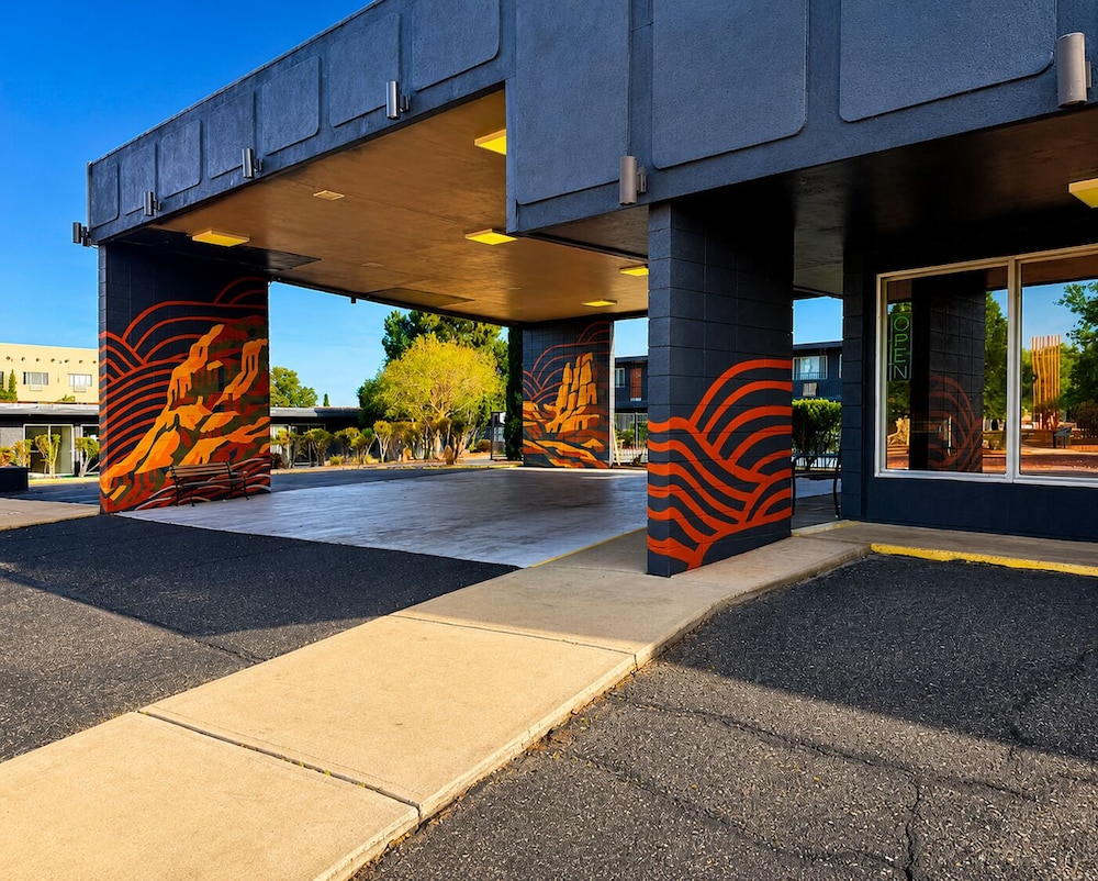 Lake Powell Canyon Inn 51/58