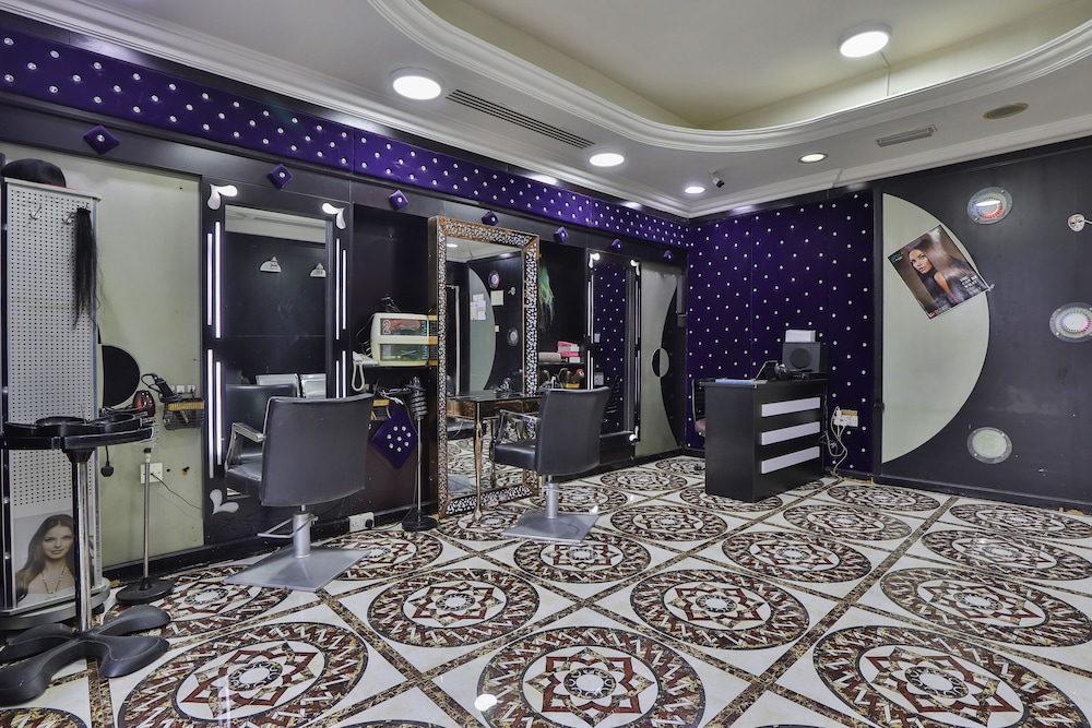 Grand PJ Hotel 24/48