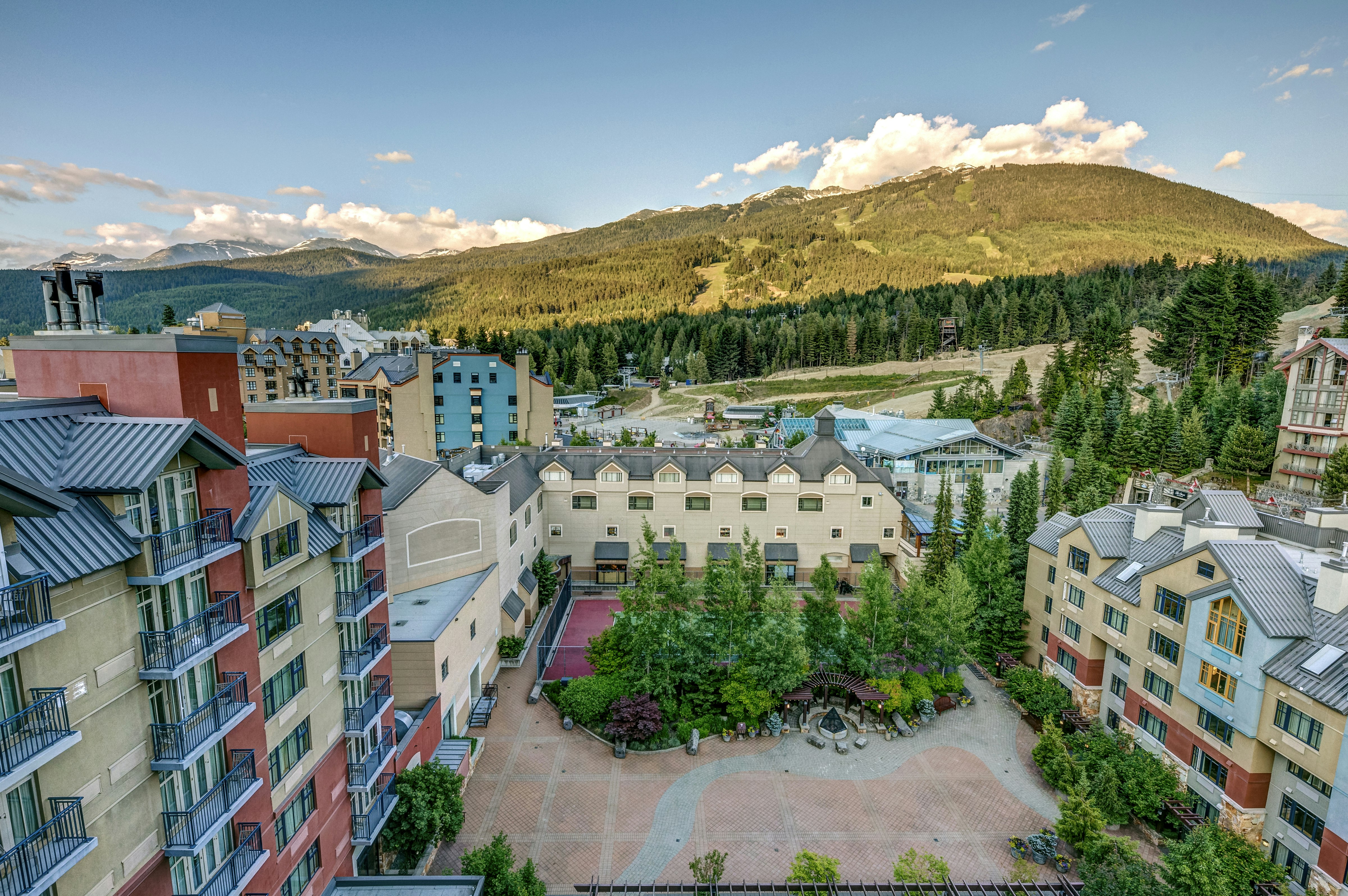 Hilton Whistler Resort & Spa 10/101