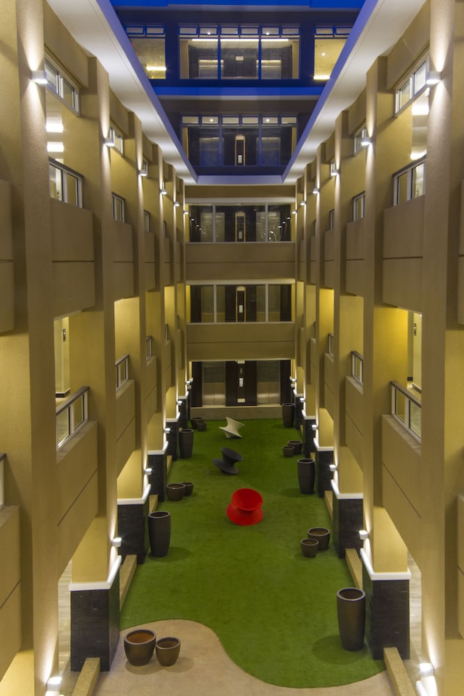 Be Grand Resort Bohol 35/50