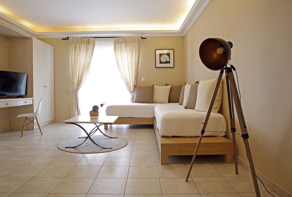Oasis Beach Hotel Spa 51/76