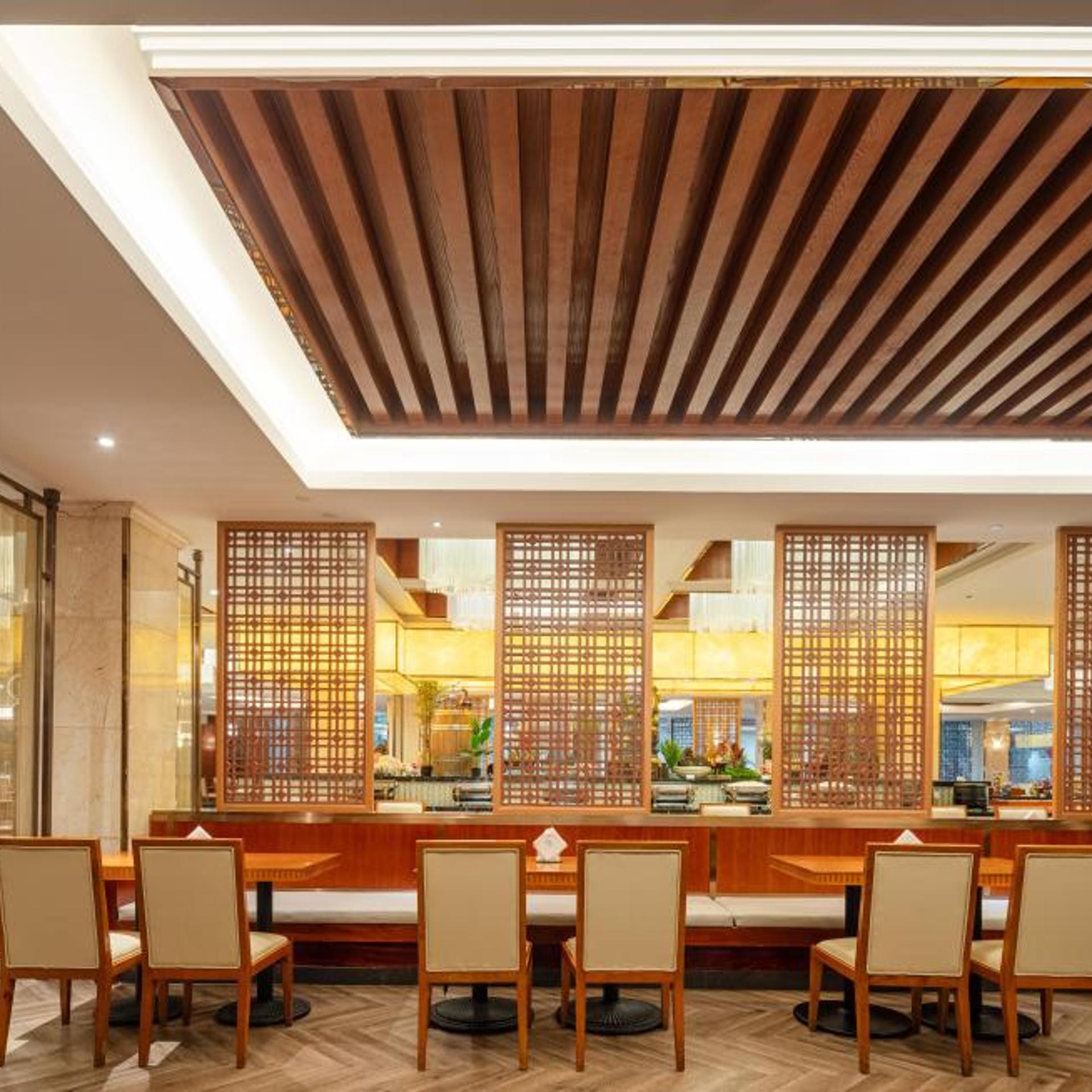 Howard Johnson by Wyndham Tianyuan Resort Jiuzhaigou 35/46