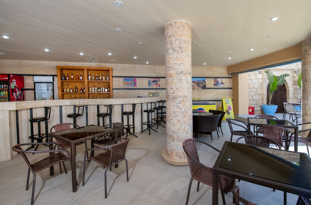 SUNRISE APARTMENTS CRETE 33/50