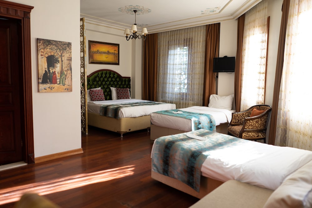 Atam Suites Apart 15/50