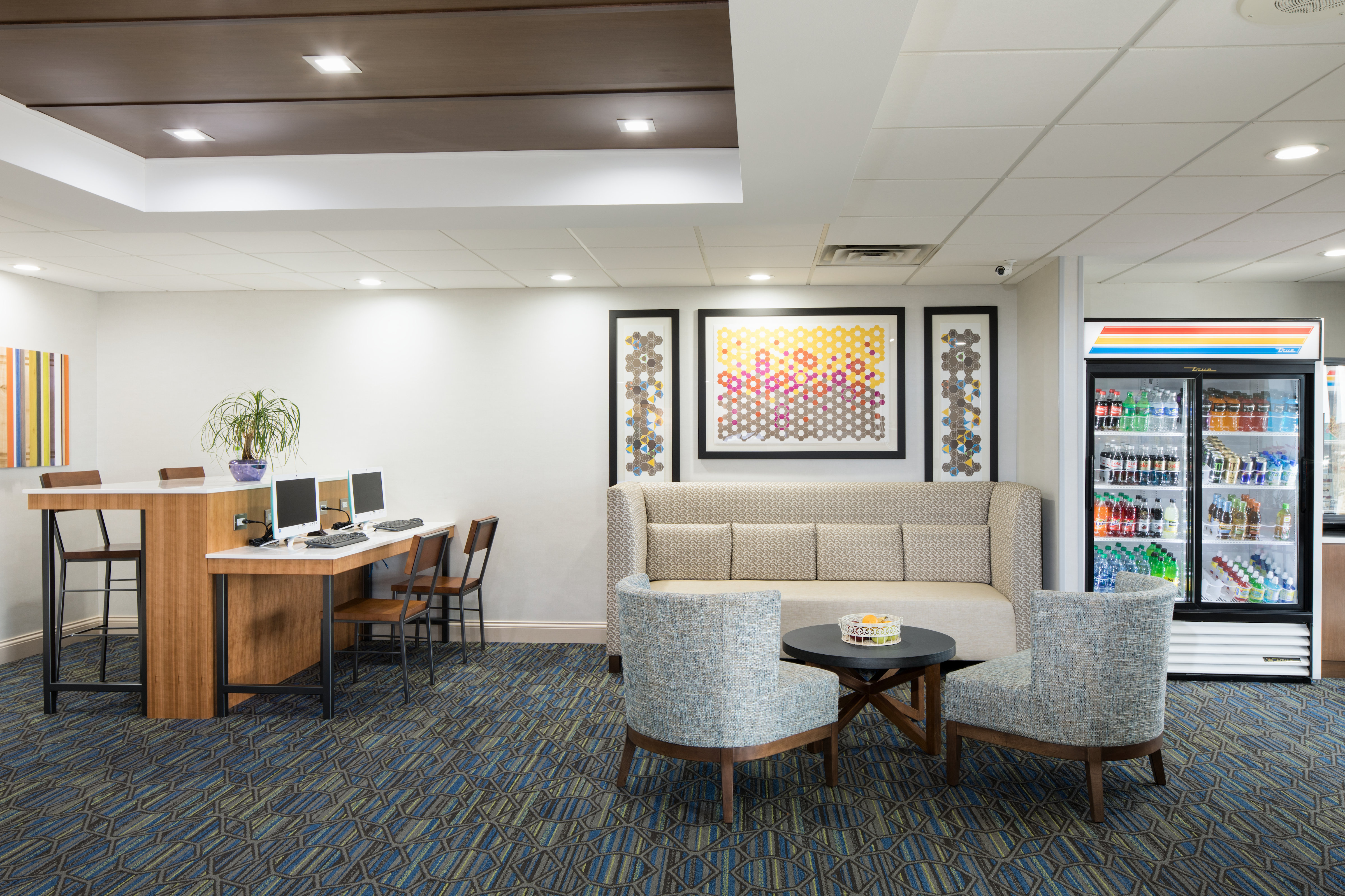 Holiday Inn Express Louisville Northeast 10/29