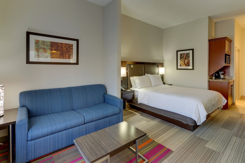 Holiday Inn Express & Suites Dayton-Centerville by IHG 18/52