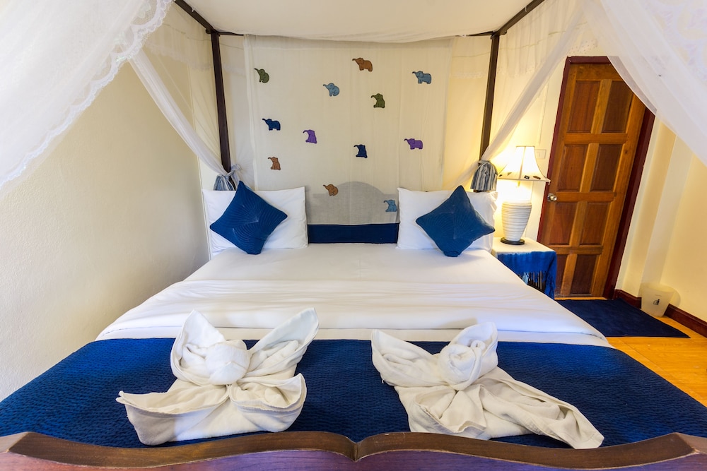 STANDARD, DOUBLE BED