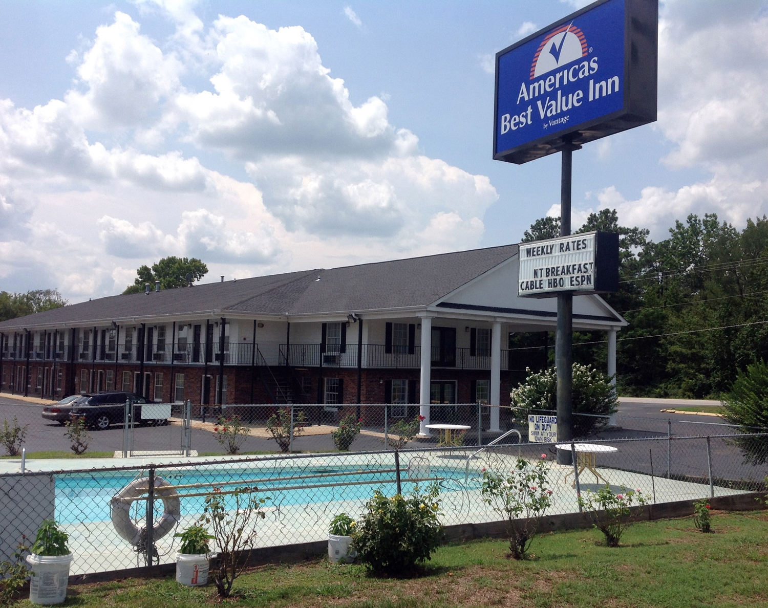 Americas Best Value Inn Winnsboro Sc 1/6