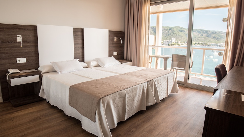 Hotel Seramar Comodoro Playa 18/50