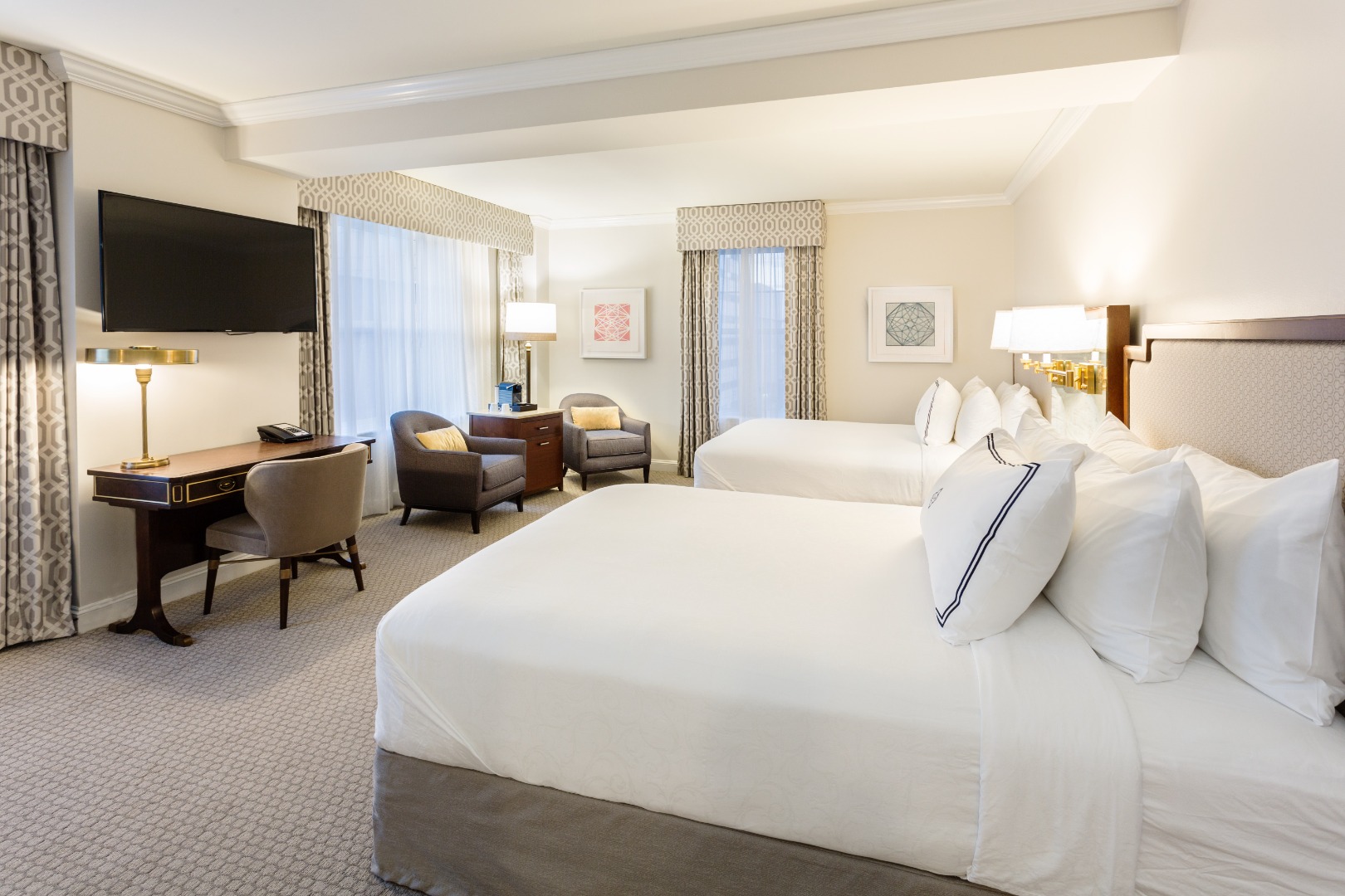 Guest Room, Deluxe, 2 Queen Beds, The Lancaster Hotel 2/3