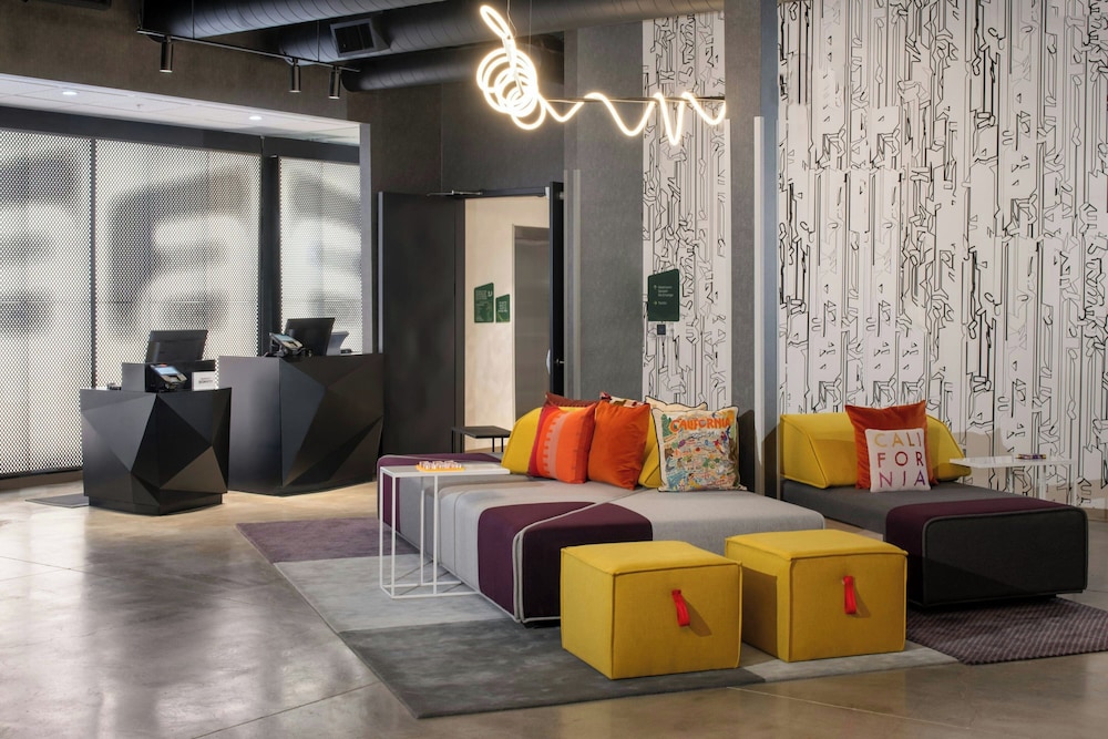 Aloft Sacramento Airport Natomas 19/43