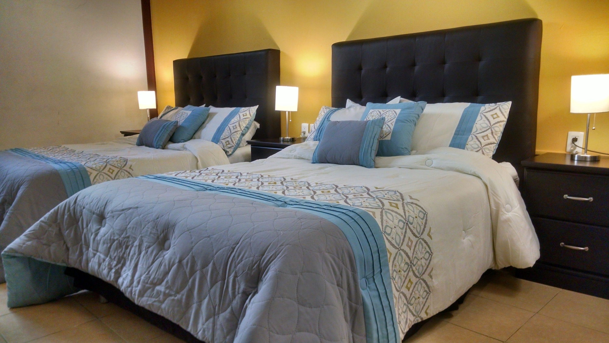 Comfort, Quadruple, 2 Double Beds, Pool View