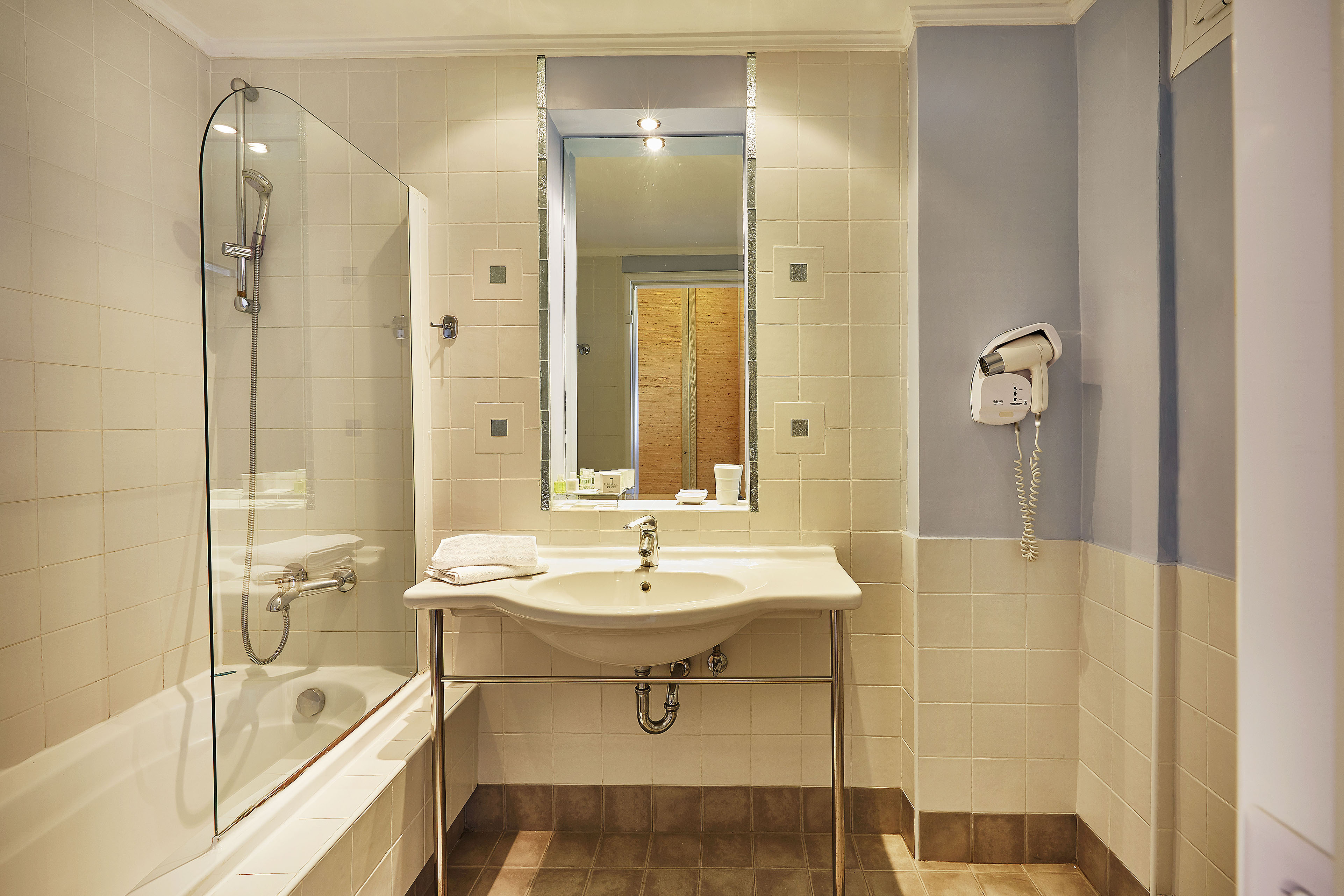 Junior Suite, Lateral Side Sea View