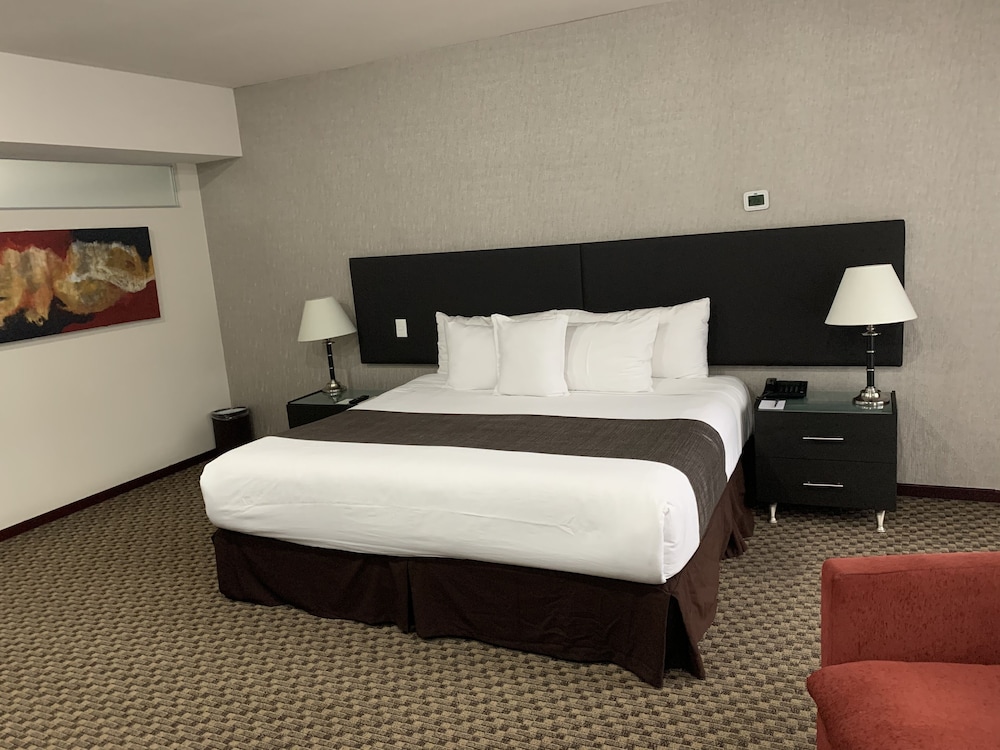 St Isidro Suites Corporate Housing SPA & Wellness Center 16/55