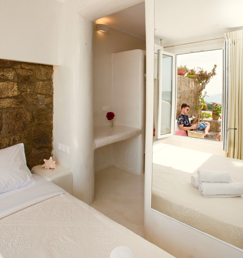 Villa Elina Suites And More 43/46